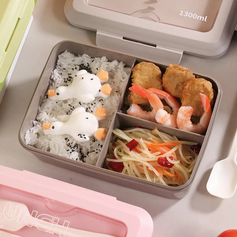 Microwaveable lunch box / bento box with tableware