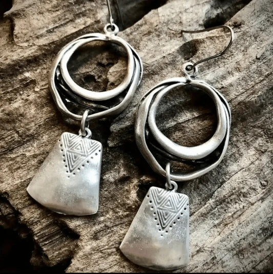 Vintage Geometric Shaped Hollow Circle Design Dangle Earrings - Silver