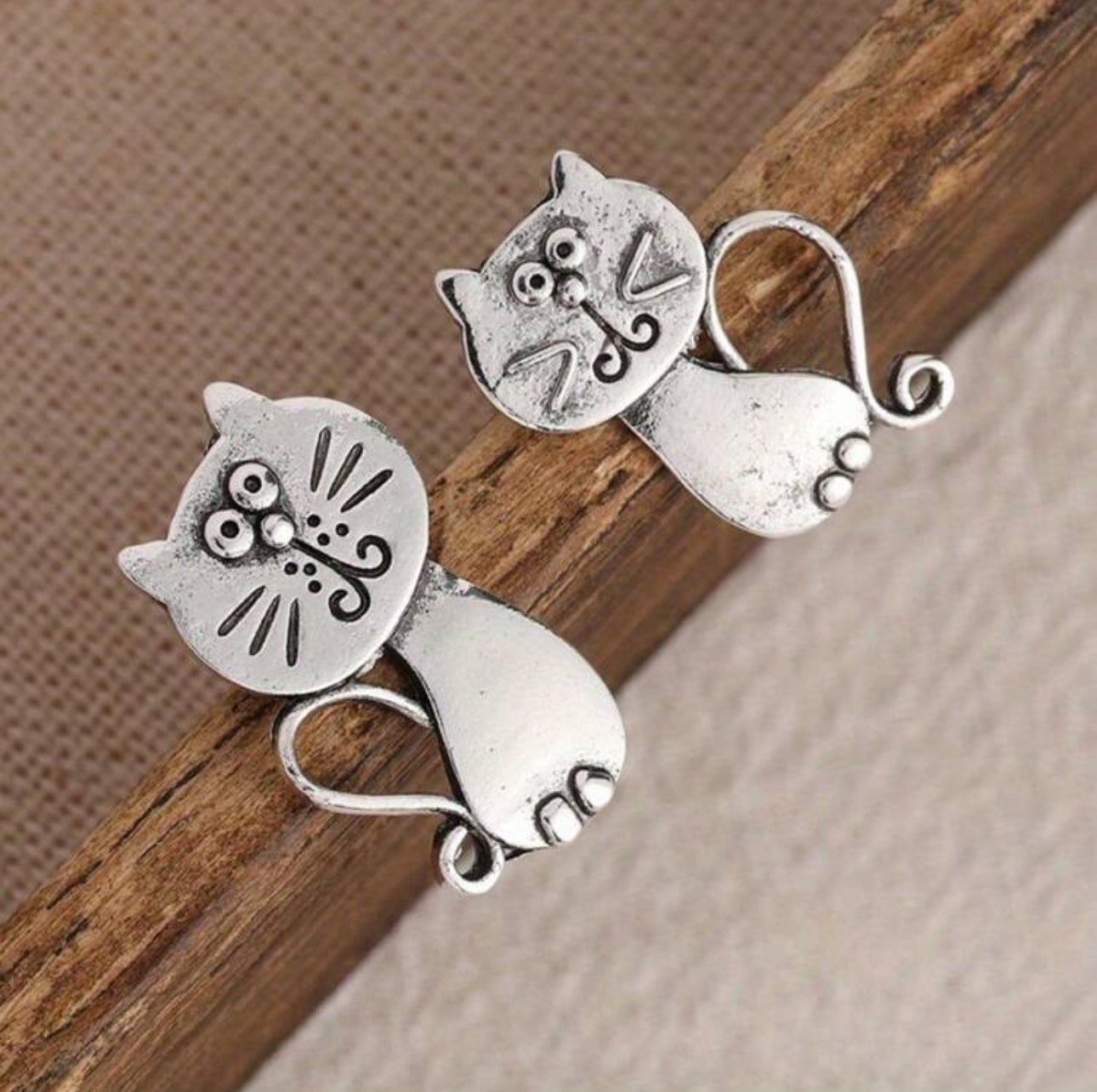 Vintage Distressed Cute Funny Cat Design Earrings